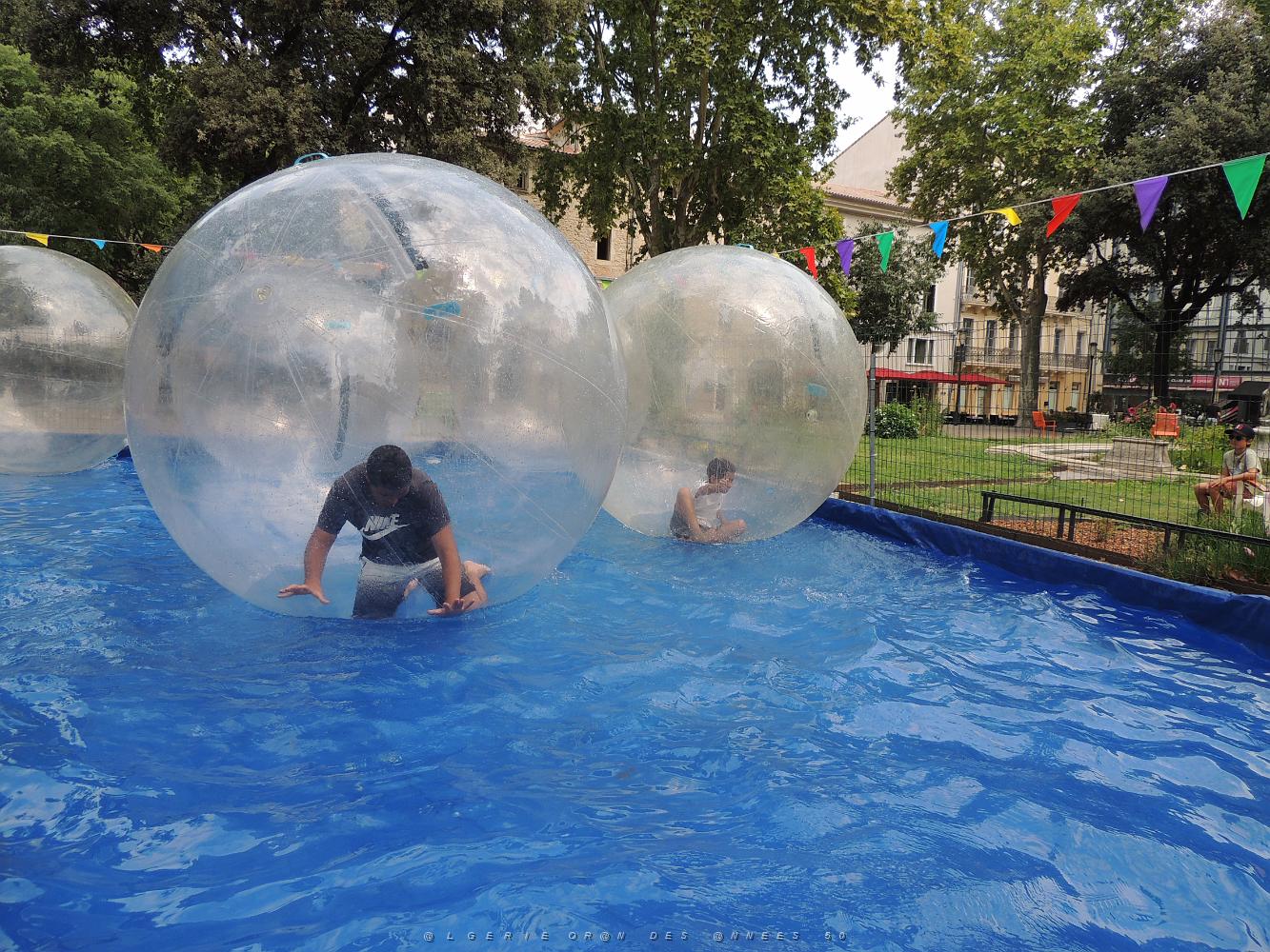 2022 07 UN AIR DE VACANCES LE 22 NIMES (44).JPG -           